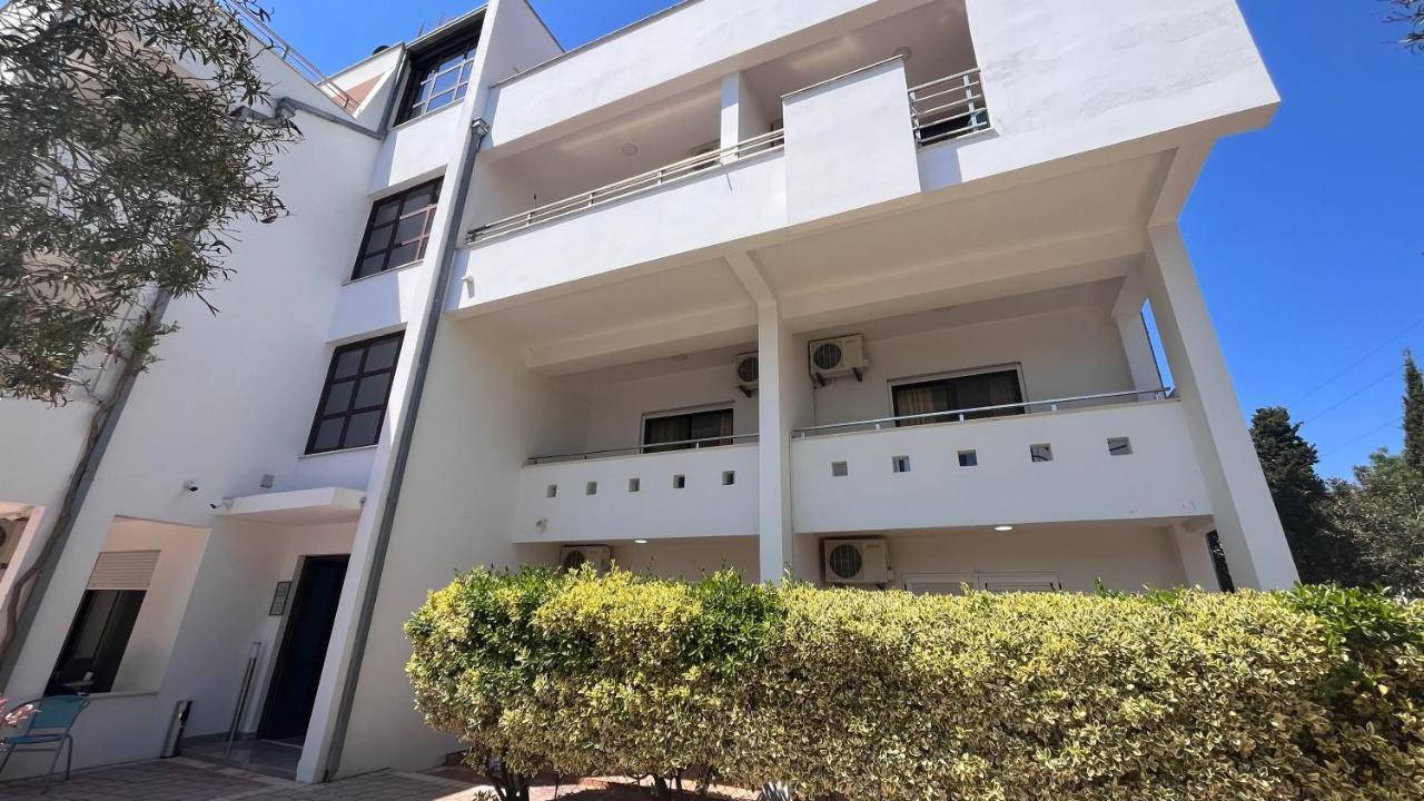 Buzuku House Hotell Ulcinj Exteriör bild