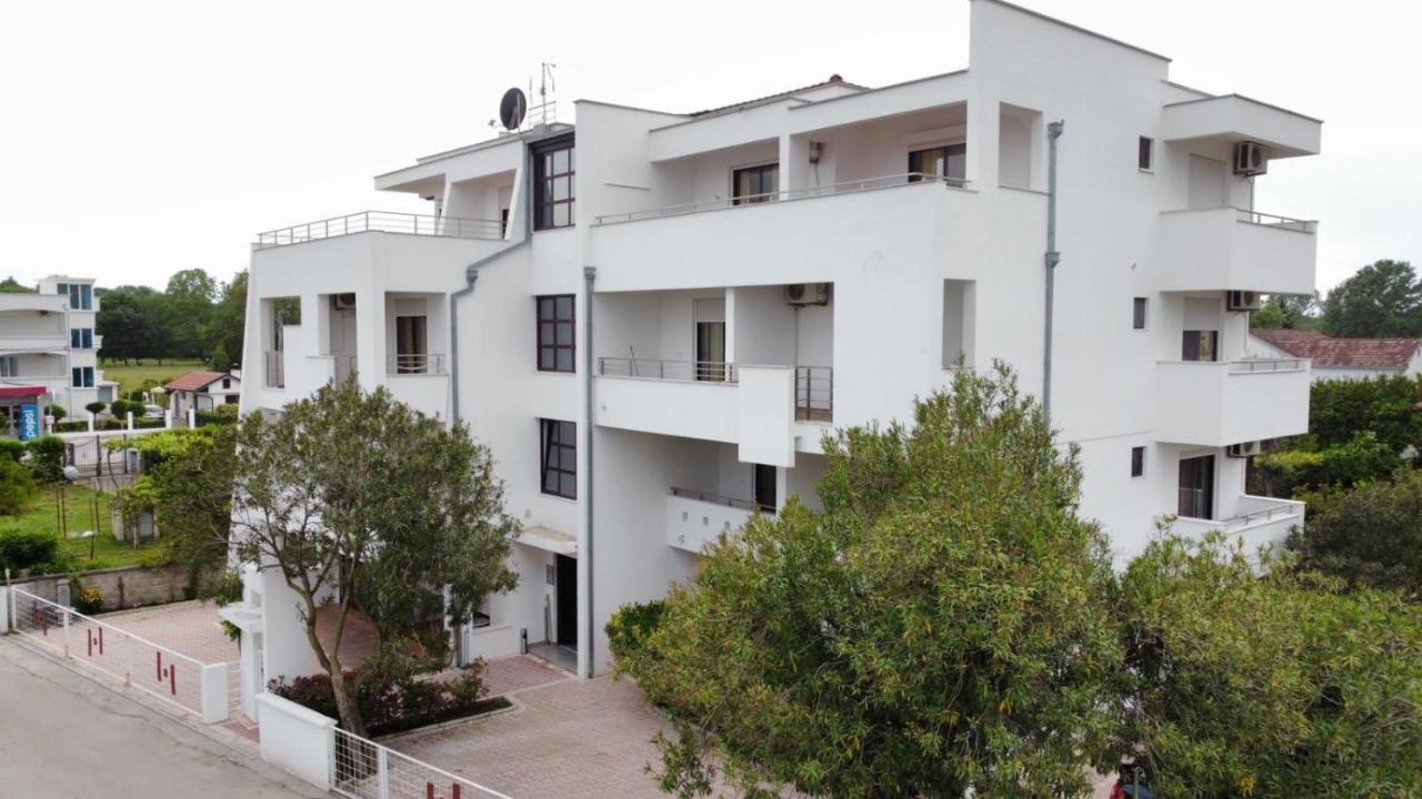 Buzuku House Hotell Ulcinj Exteriör bild