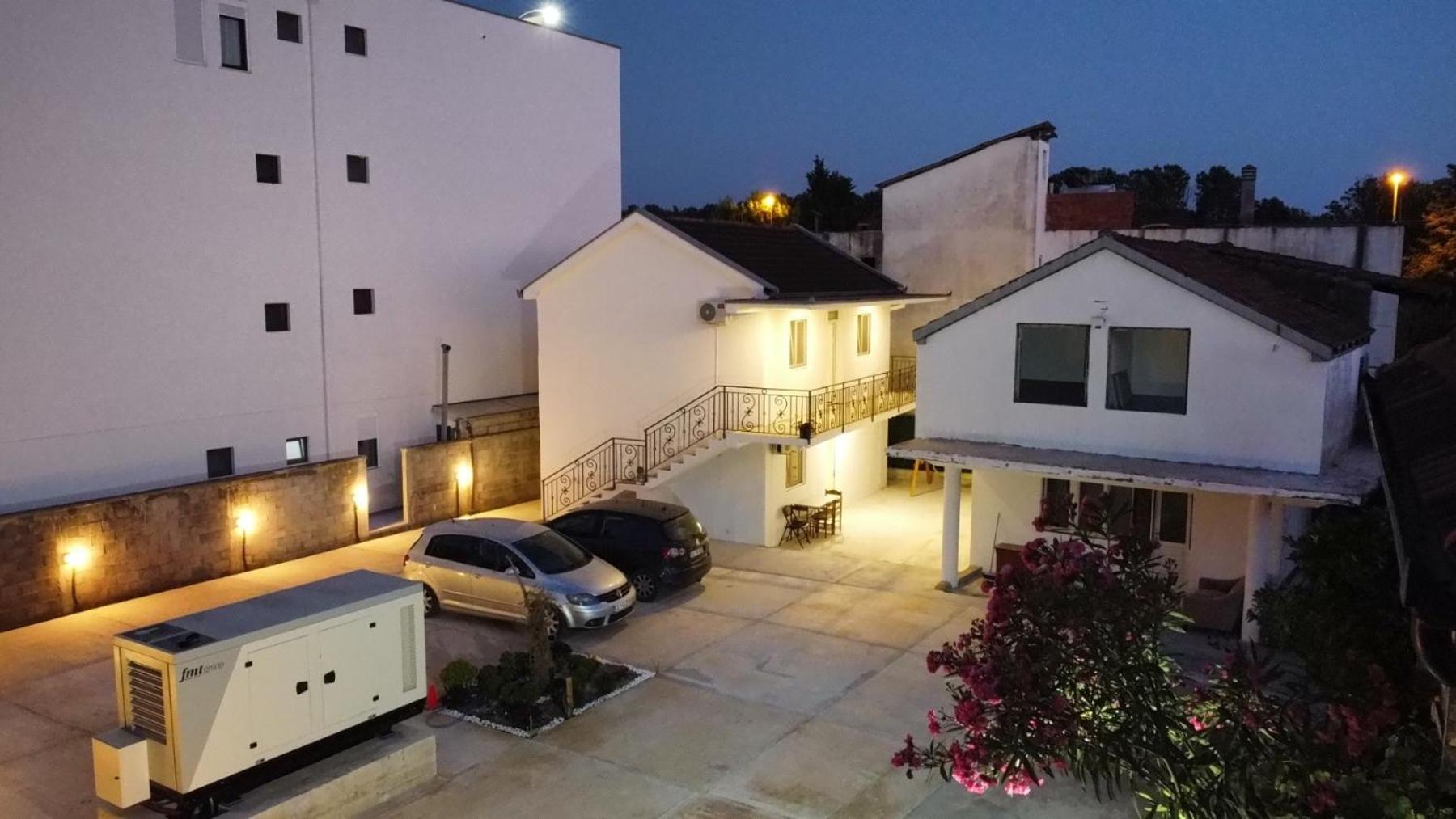 Buzuku House Hotell Ulcinj Exteriör bild