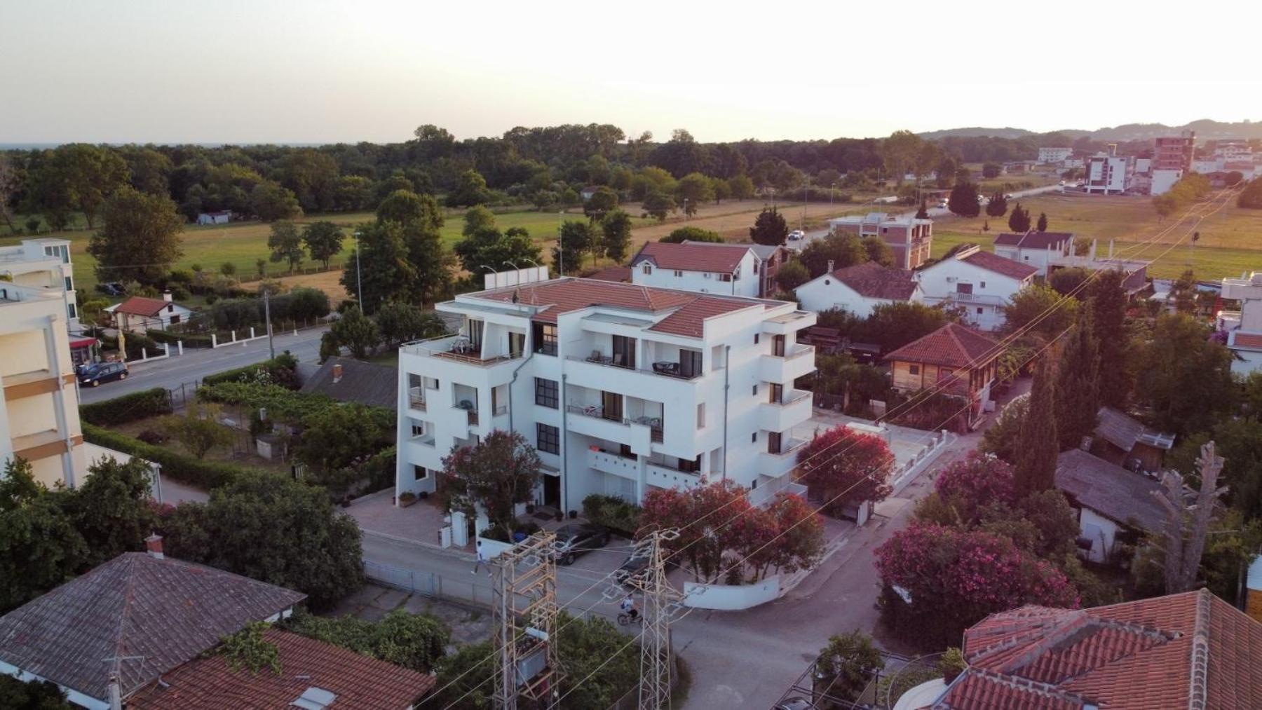 Buzuku House Hotell Ulcinj Exteriör bild